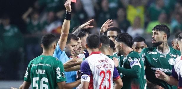 ex-árbitros divergem sobre pênalti e expulsão