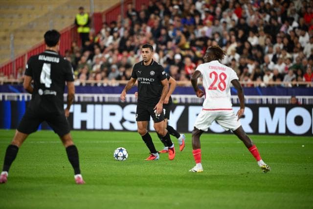 Rodri, le Ballon d'Or 2024, ouvre la porte à un transfert au Real Madrid
